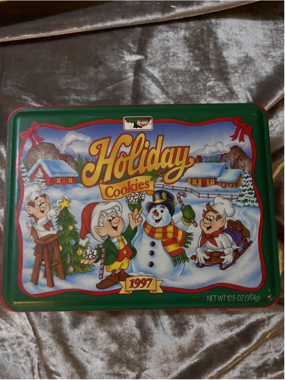 Vintage Keebler Elves Holiday Cookie Christmas Tin